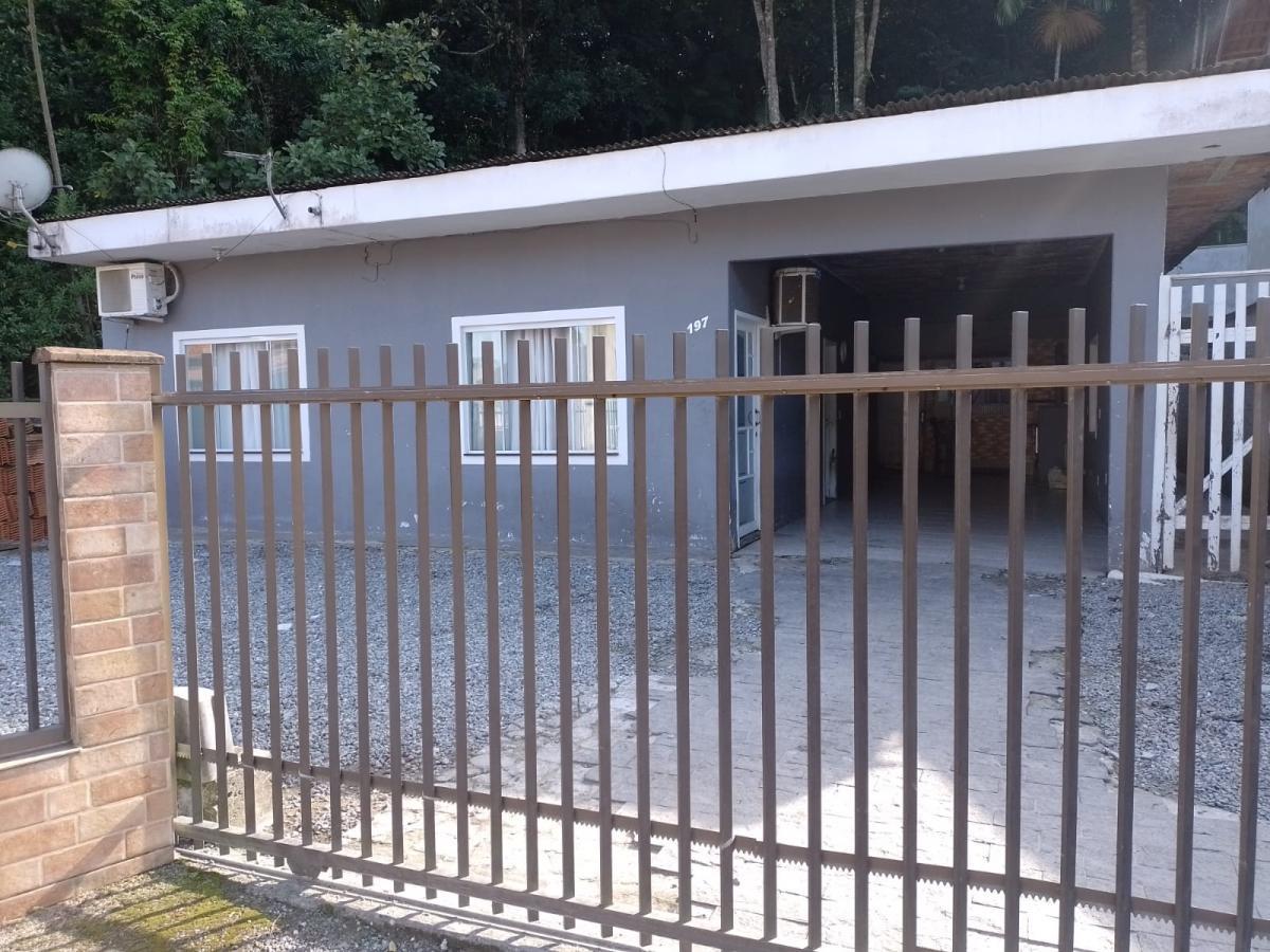 Casa  venda  no Parque Guarani - Joinville, SC. Imveis