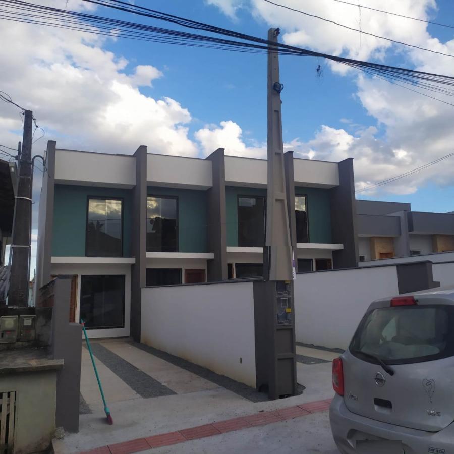 Casa  venda  no Ulysses Guimares - Joinville, SC. Imveis